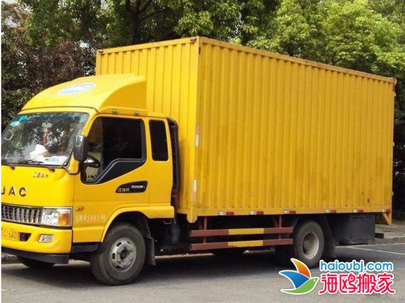 昆明西山區(qū)搬家小貨車合適還是選擇面包車搬家？